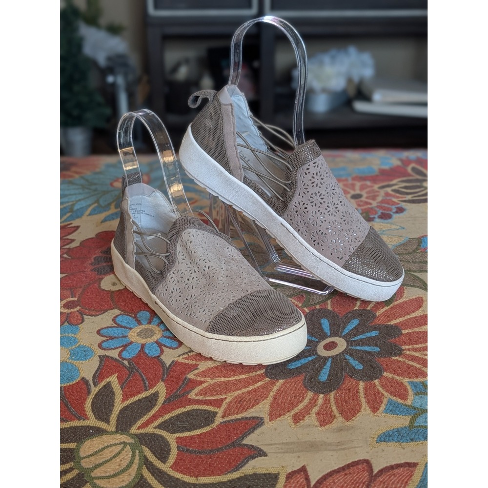 Jambu Erin Women's 7.5 M Taupe Leather Slip On Comfort Sneakers Floral Cutout
